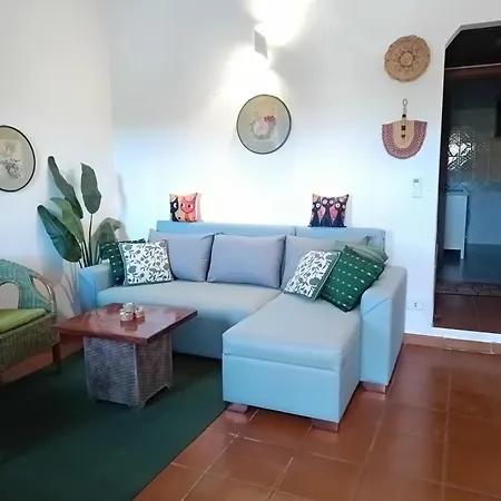 Casa Di Zampetta * Agrustos